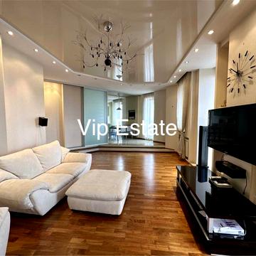 Продажа 4 к.кв.,190 м.кв., ЖК Азарин, Отакара Яроша 19-Б ЖК Азарин