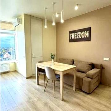 Волошкова вул., 2