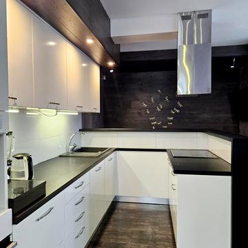 Кирила Трильовського вул., 25