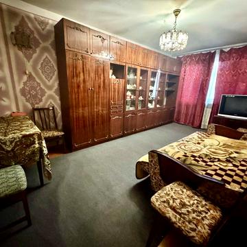 Оренда 2 кімнатної  Вільна на Польовій