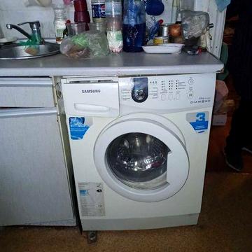 Продам малогабаритную 2-к.кв., Одесская (404556)