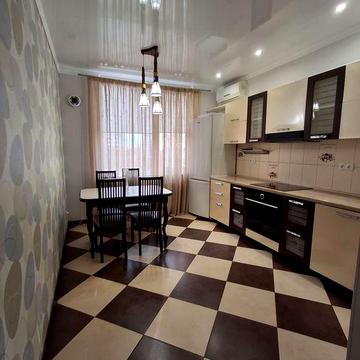 Продам просторную двухкомнатную