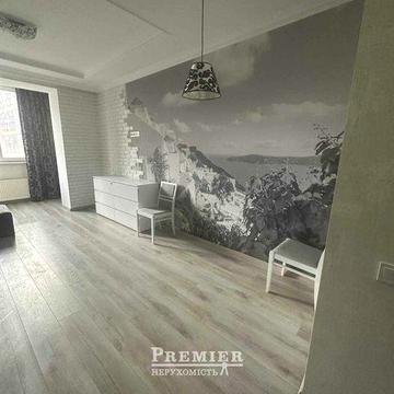 Продам 1 ком. квартиру 46 кв. м . Евроремонт. Кирпичный дом.