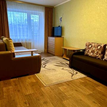 Оренда 1 кімнатної Надпільна центр