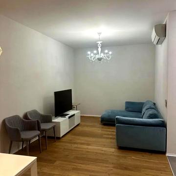 Гоголівська вул., 14