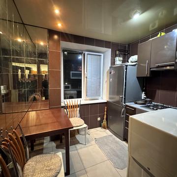 Соборна вул., 4