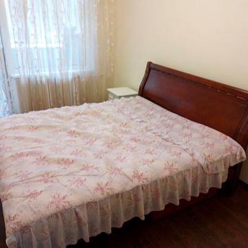 Небесної Сотні просп. (Маршала Жукова), 10-Б