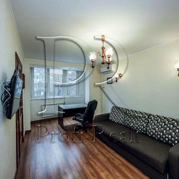 Григорія Кочура вул. (Олександра Пироговського), 6