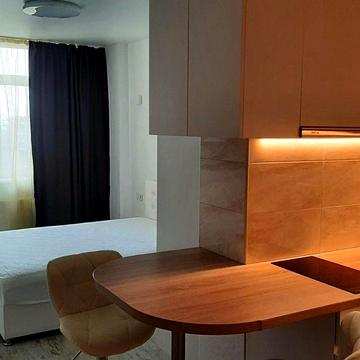 Власник Апарт-готель ЖК Караваєві Дачі, Польова, 73, бізнес під оренду ЖК Караваєві Дачі