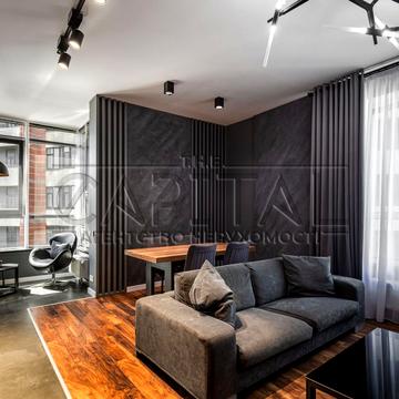 Лесі Українки бульв., 7-В