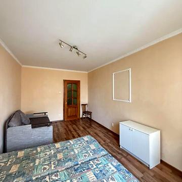 Довгострокова оренда 1к Квартира Івасюка вулиця