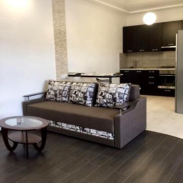 Степова вул., 33