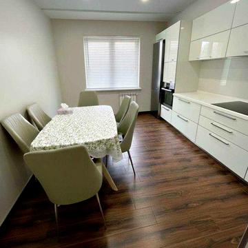 Продаж трикімнатної вул. Урлівська 36