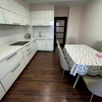 Продаж трикімнатної вул. Урлівська 36