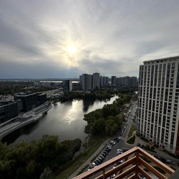 Дніпровська набережна вул., 20-А