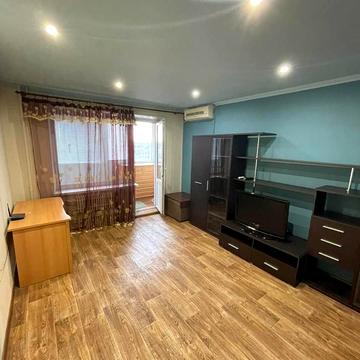 Тополина вул., 14