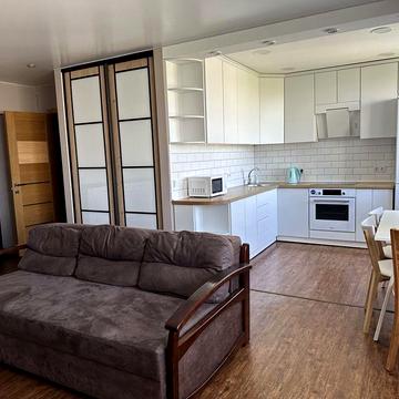 Сучасна двокімнатна квартира в Центрі міста