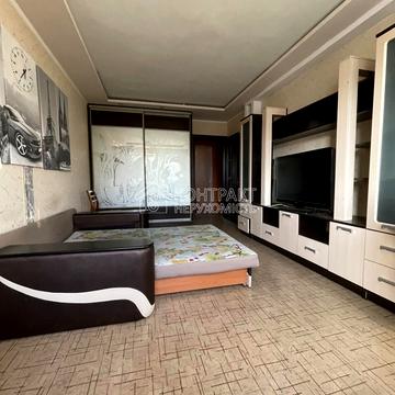 Нескорених вул., 34