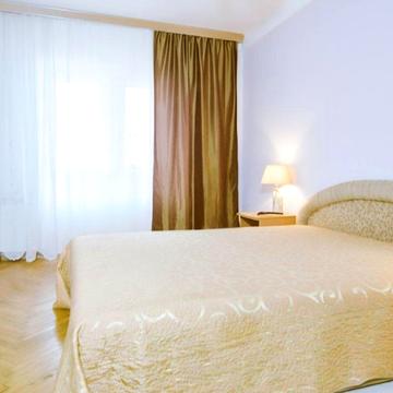 Дубровицька вул., 5