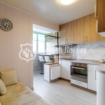 Доківська вул., 10