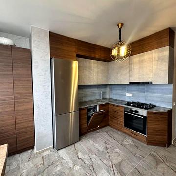 Хіміків вул., 24