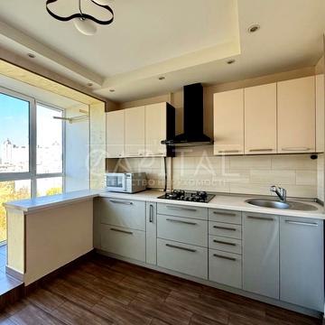 Ентузіастів вул., 13