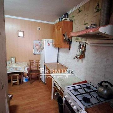 В продажу будинок в самому центрі с.Олександрівка!