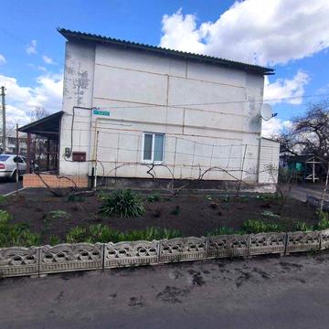 Продам квартиру в смт Чутове