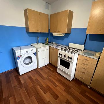 Академіка Глушкова просп., 26