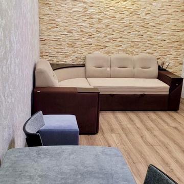 Леоніда Каденюка просп. (Юрія Гагаріна), 15