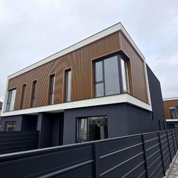 Райдужна вул., 23