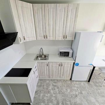 Олега Мудрака вул. (Генерала Наумова), 1-Б