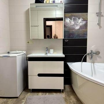 Терміново продам 3 км новобуд (реконструкція) Кишинівська!