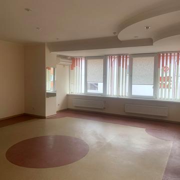 Соборна вул., 11