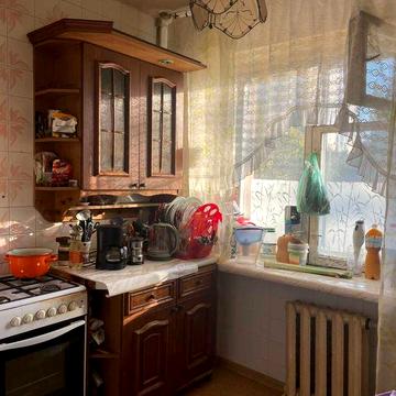 Срочно! 1 комн. Ул.Заболотного в спальном р-не Все рядом!