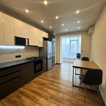 Слави бульв., 2а