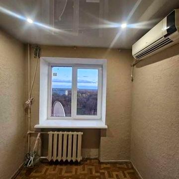 В продажі 2 к кв р-н Коммунального ринка 23000 висотка