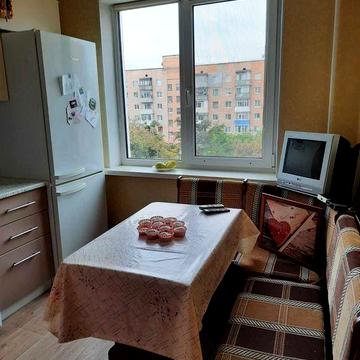 Однокімнатна квартира в оренду.