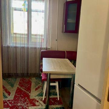 Здається 1 кімнатна квартира на 5-й Зарічний