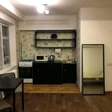 Героїв Дніпра вул., 3