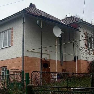Чудовий будинок недорого в горах Карпатах