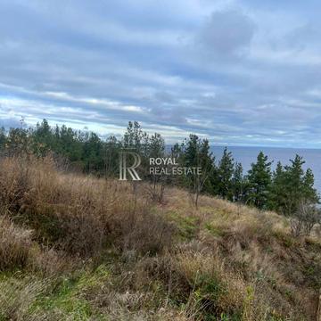 Набережно-Дніпровська вул., 1