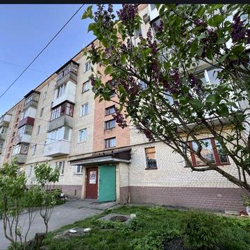 Продається 3к квартира, площею 61 м. кв., р-н Гречани