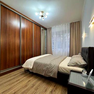 Продаж 2к квартири по вул Чупринки, біля парку та озера