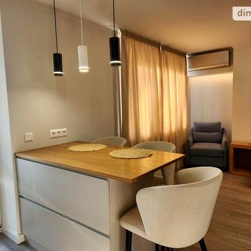 Довгострокова оренда 2к Квартира Українки Лесі вулиця