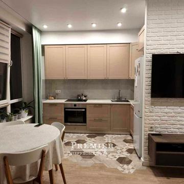 Пропонується до продажу простора та стильна 2-кімнатна квартира