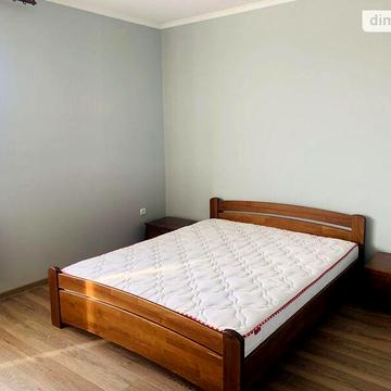 Довгострокова оренда 2к Квартира Хмельницького Богдана вулиця