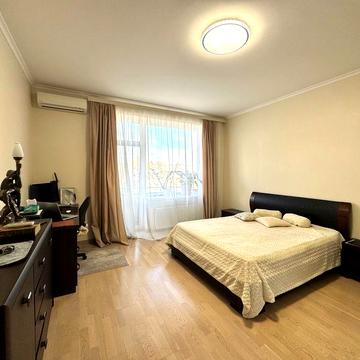 Продажа просторной 2к квартиры в центре в новом доме с паркингом