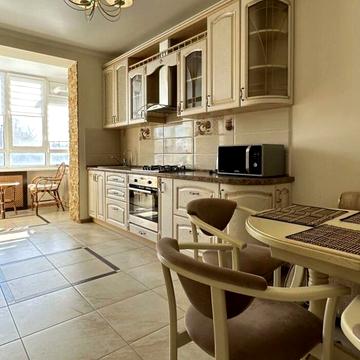 Городня вул., 1