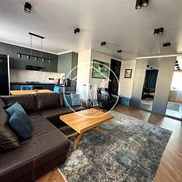 Продаж великої 2х кімнатної квартири з якісним ремонтом A9